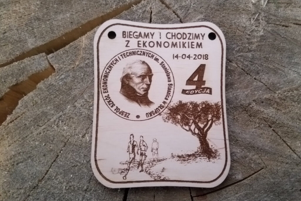 Drewniany medal biegamy i chodzimy z ekonomikiem Drewniany medal biegamy i chodzimy z ekonomikiem