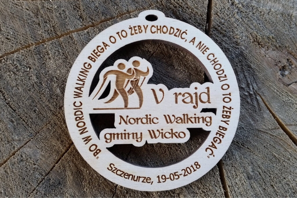 Drewniany ażurowy medal Nordic Walking Gminy Wicko Drewniany ażurowy medal Nordic Walking Gminy Wicko