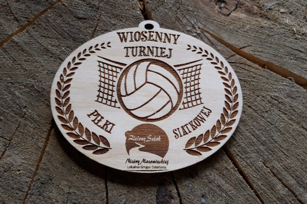 Wiosenny Turniej Piłki Siatkowej – owalny medal drewniany z logiem Wiosenny Turniej Piłki Siatkowej – owalny medal drewniany z logiem
