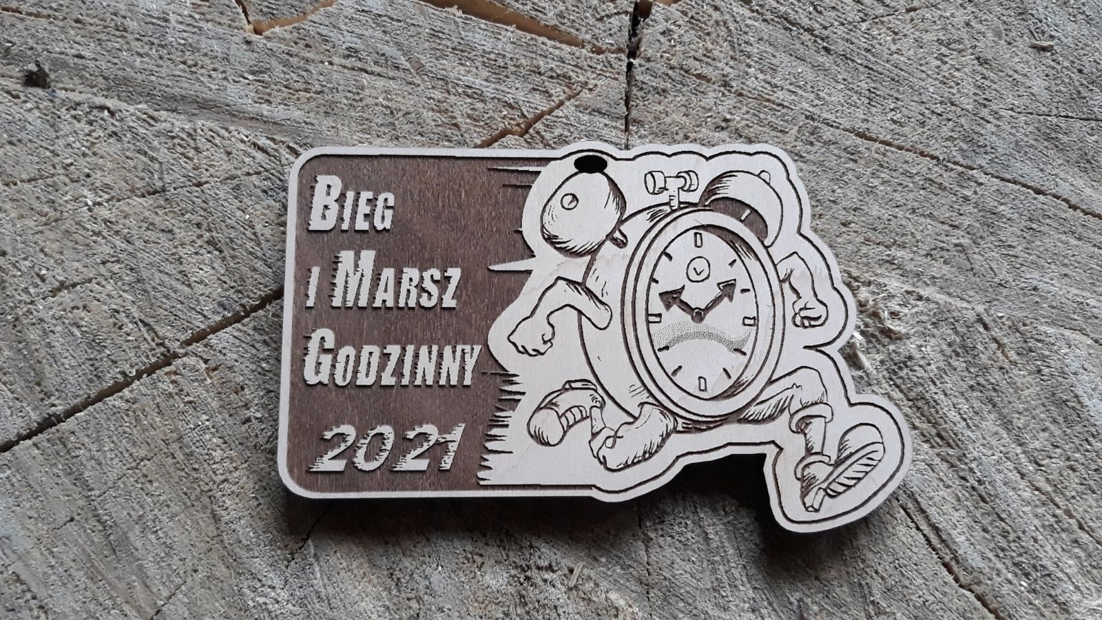 Bieg i Marsz Godzinny – drewniany medal