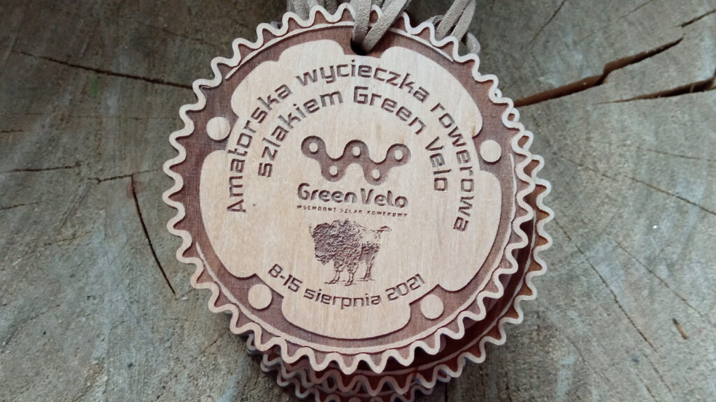 Drewniane medale na Amatorską Wycieczkę Rowerową Szlakiem Green Velo