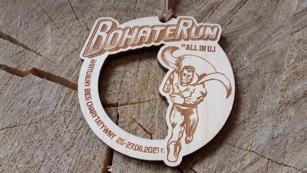 Drewniany medal ażurowy BohateRun