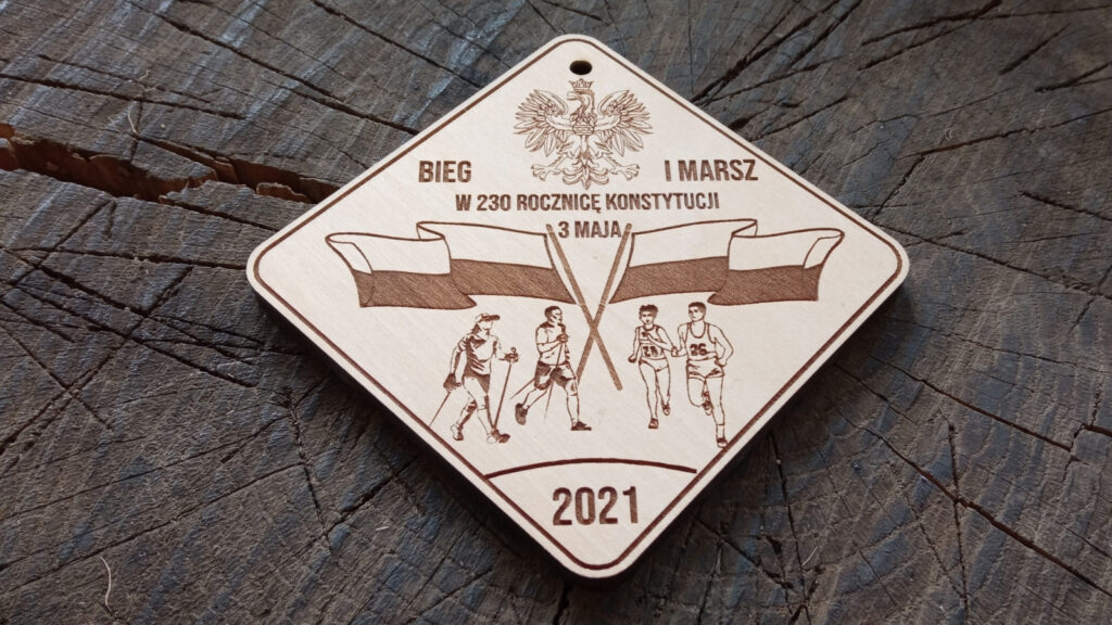 Drewniany medal na Bieg i Marsz w 230 rocznicę Konstytucji 3 maja