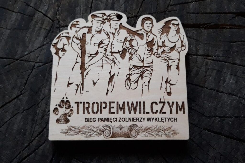 Propozycja drewnianego medalu na Bieg Tropem Wilczym w Makowie Mazowieckim