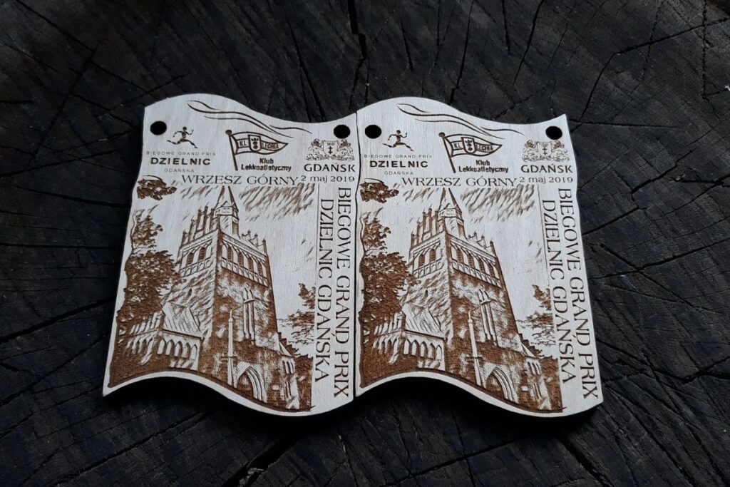 System medali łączonych typu puzzle - dopasowanych – ekologiczne trofeum sportowe dla biegaczy z Gdańska.