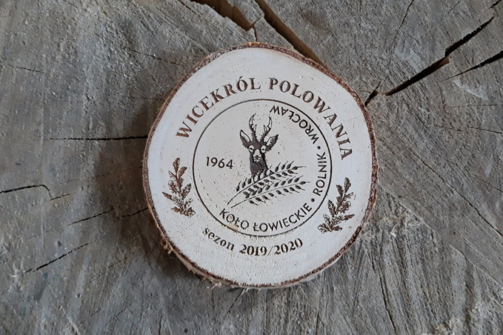 Wicekról Polowania – drewniany medal na plastrze brzozy