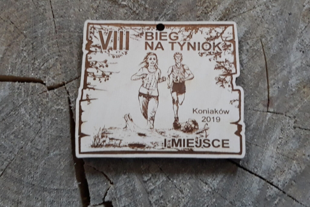 VIII Bieg na Tyniok – kwadratowy medal leśny VIII Bieg na Tyniok – kwadratowy medal leśny