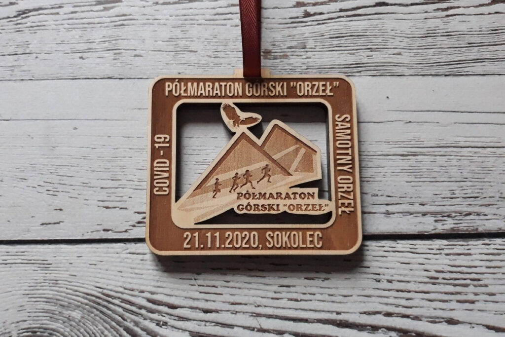 Półmaraton Górski – drewniany ażurowy medal Półmaraton Górski – drewniany ażurowy medal