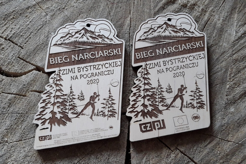 Bieg Narciarski Ziemi Bystrzyckiej – medale z biegaczem narciarskim i górami Bieg Narciarski Ziemi Bystrzyckiej – medale z biegaczem narciarskim i górami